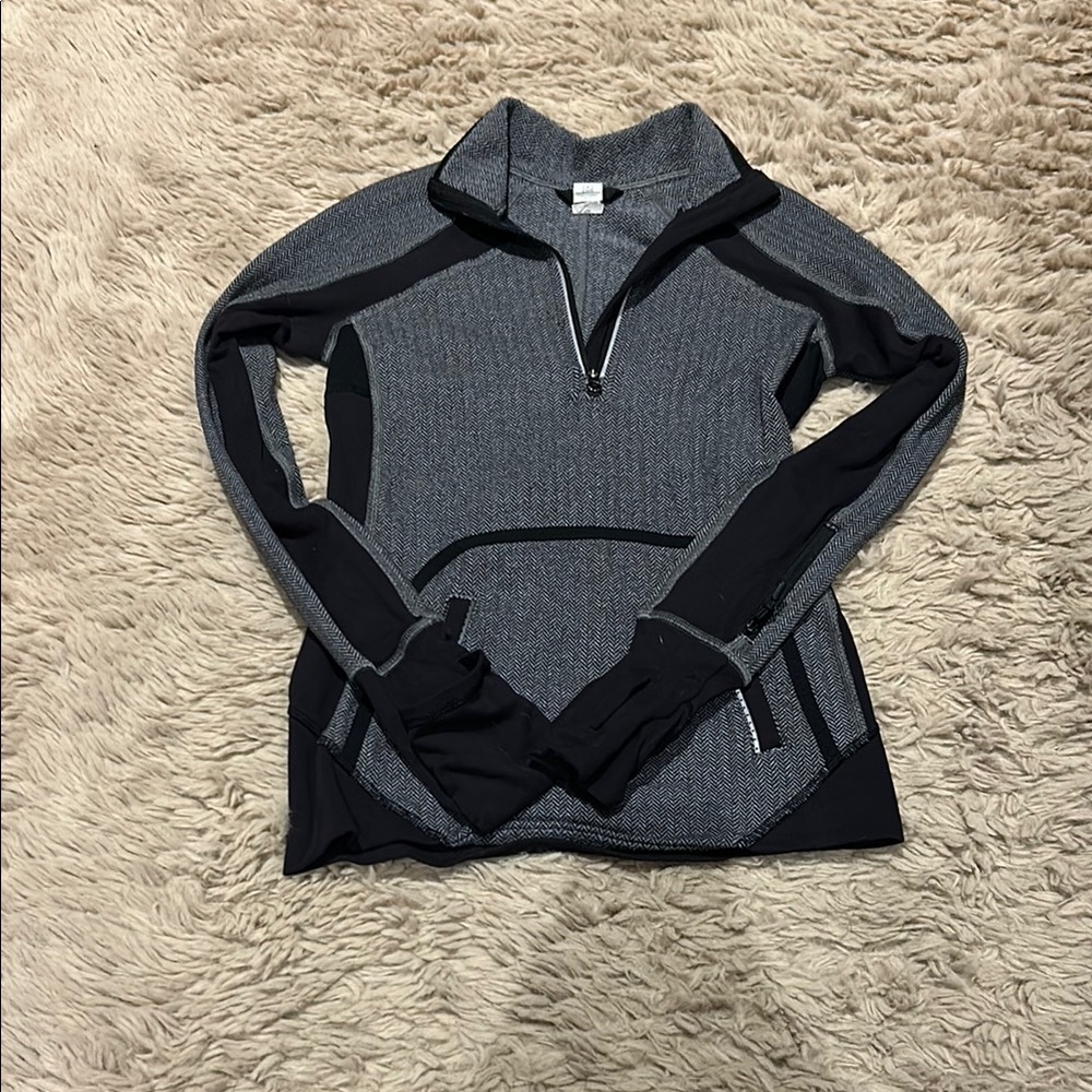 Ivivva Gray and Black Quarter-Zip Sweater